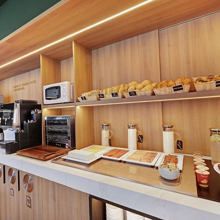 B&B Hotel Santiago Миядойро Екстериор снимка